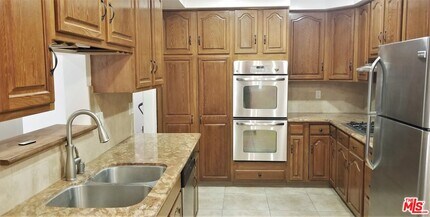 4915 Densmore Ave in Los Angeles, CA - Building Photo - Building Photo