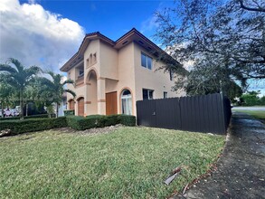 1031 NE 17th Terrace in Homestead, FL - Building Photo - Building Photo