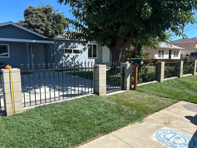 property at 5932 Bartlett Ave