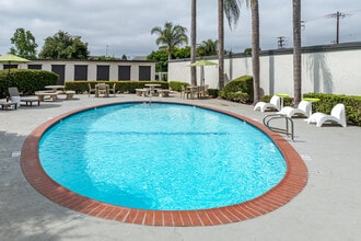 The Arbors Santa Ana in Santa Ana, CA - Building Photo - Building Photo