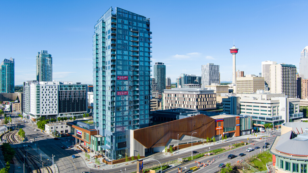 Arris East in Calgary, AB - Building Photo