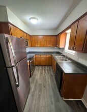 1907 Plymouth St in Independence, MO - Building Photo - Building Photo