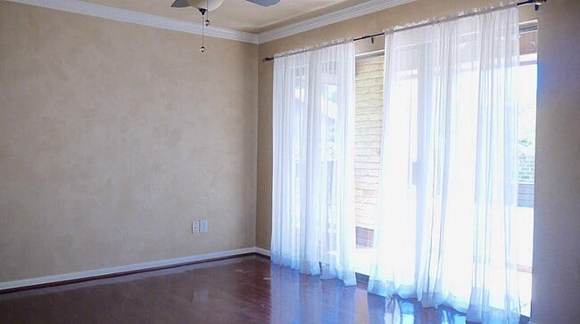 property at 201 Vanderpool Ln