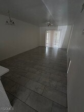 2700 Park Windsor Dr in Ft. Myers, FL - Building Photo - Building Photo