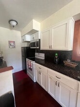 2784 Siskiyou Blvd in Ashland, OR - Building Photo - Building Photo
