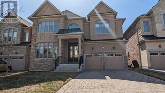 80 Torgan Trail in Vaughan, ON - Building Photo