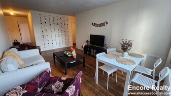 1999 Commonwealth Ave, Unit 12A in Boston, MA - Building Photo