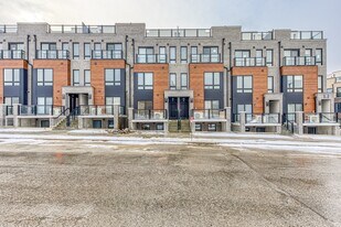 30-30 Liben Wy in Toronto, ON - Building Photo