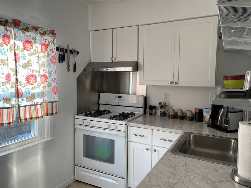 52 18th St in Buffalo, NY - Building Photo