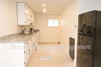 814 N Germantown Rd in Chattanooga, TN - Foto de edificio - Building Photo