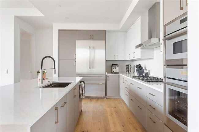 property at 2425 Peachtree Rd
