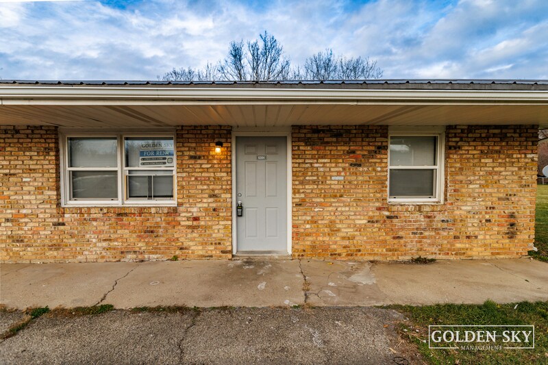 6304 E Piccadilly Rd in Muncie, IN - Building Photo