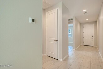 9405 E Saturn Ave in Mesa, AZ - Building Photo - Building Photo