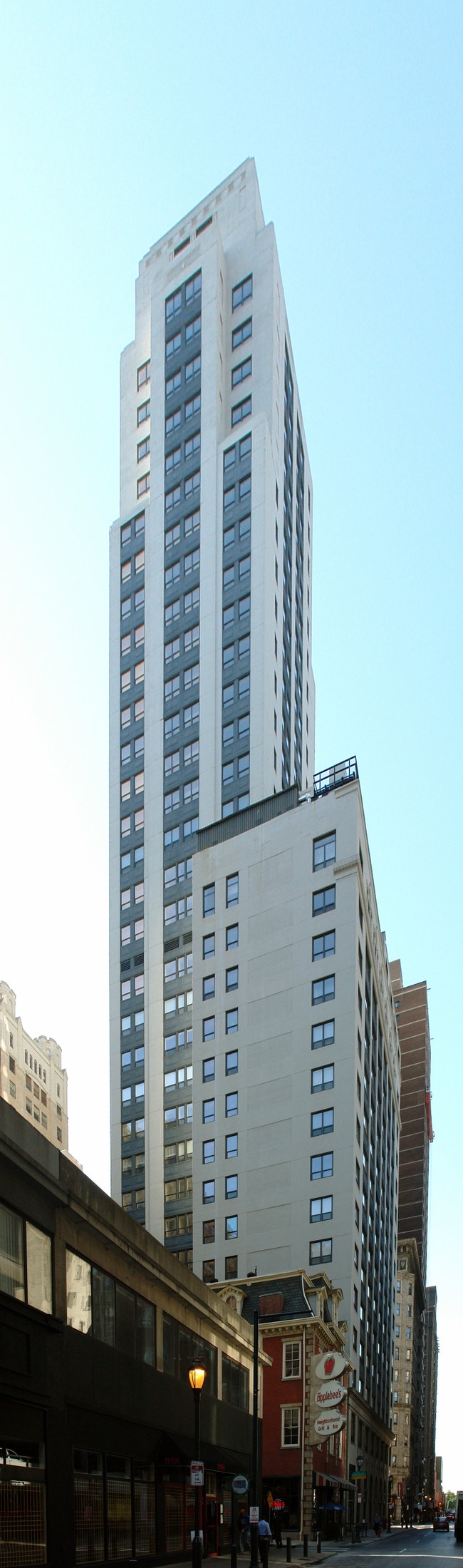 Aria the Condominium in Philadelphia, PA - Building Photo - Building Photo