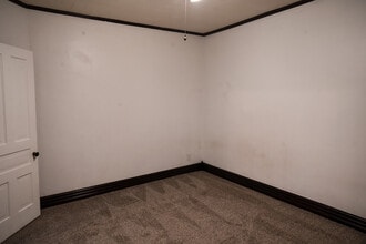 556 Rose Ave E in St. Paul, MN - Building Photo - Building Photo