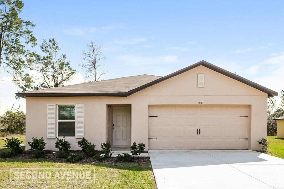2908 W Santana Dr in Citrus Springs, FL - Building Photo
