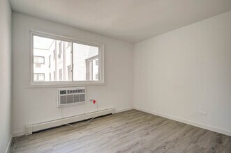 7620 N Sheridan Rd, Unit 2J in Chicago, IL - Building Photo - Building Photo