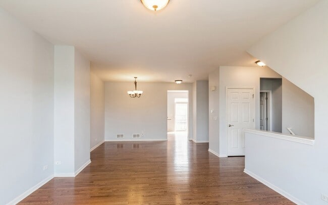 366 Station Park Cir in Grayslake, IL - Building Photo - Building Photo