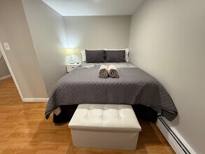 273 Dorchester St, Unit 1 in Boston, MA - Building Photo - Building Photo