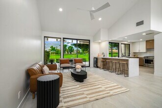 179 Gran Via in Palm Desert, CA - Building Photo - Building Photo