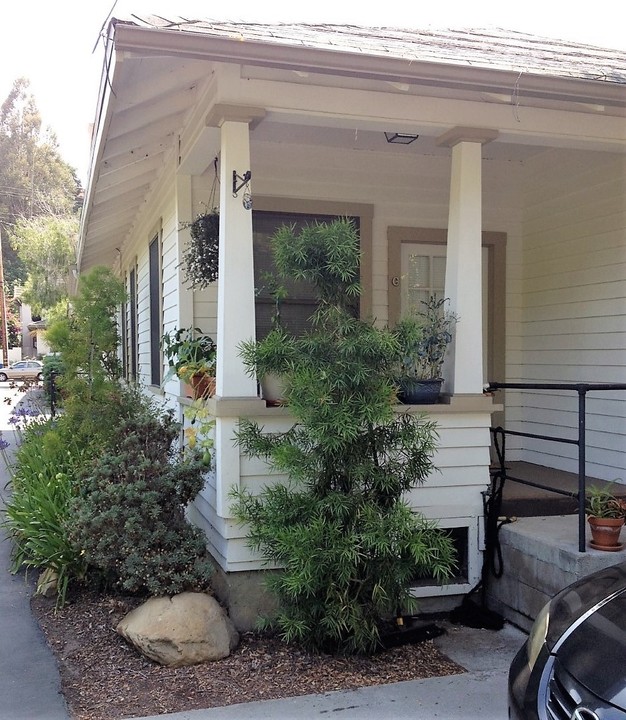 310 Ladera St in Santa Barbara, CA - Foto de edificio