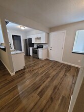 4973 Horseshoe Bend Pkwy in Lake Ozark, MO - Building Photo - Building Photo
