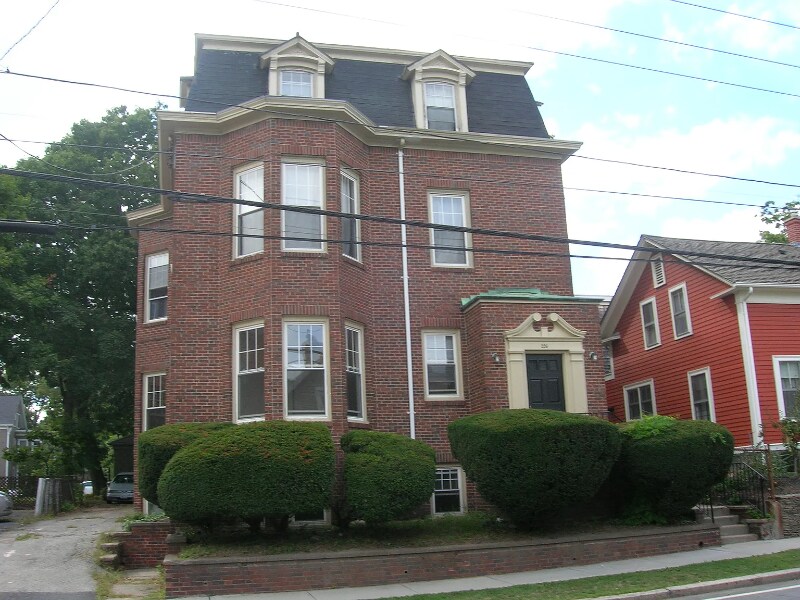 226 Gano St in Providence, RI - Building Photo