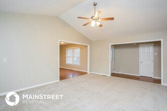 5701 Chinaberry Pl in Greensboro, NC - Building Photo - Building Photo