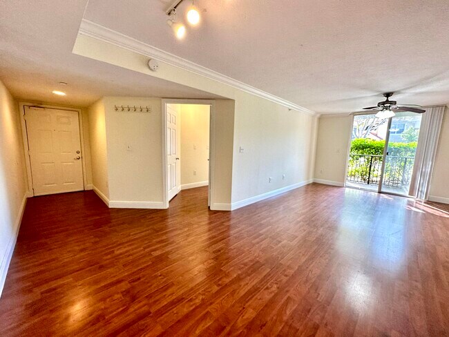 15135 Michelangelo Blvd-Unit -105 in Delray Beach, FL - Foto de edificio - Building Photo