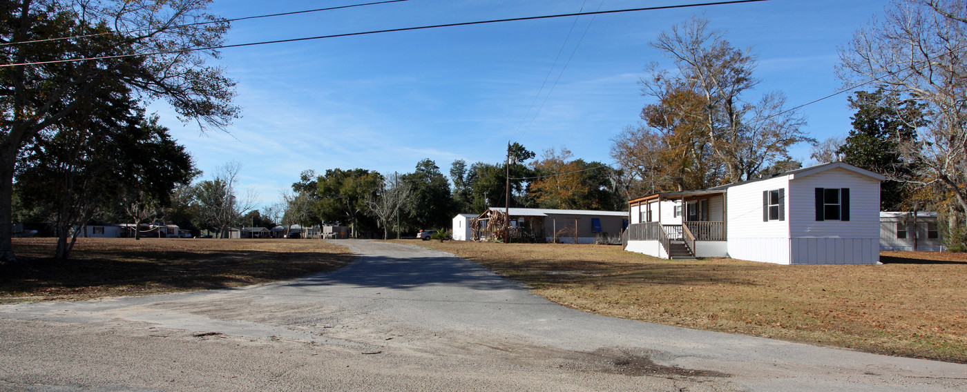 3101 Oak St in Gautier, MS - Building Photo