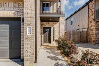 4677 Bellfort Ave in Houston, TX - Building Photo - Building Photo