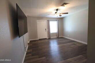 20230 N 32nd Ln in Phoenix, AZ - Building Photo - Building Photo