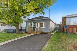 78 Delena Ave N in Hamilton, ON - Building Photo