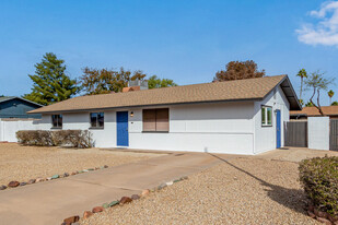 4316 E Rose Marie Ln in Phoenix, AZ - Foto de edificio - Building Photo