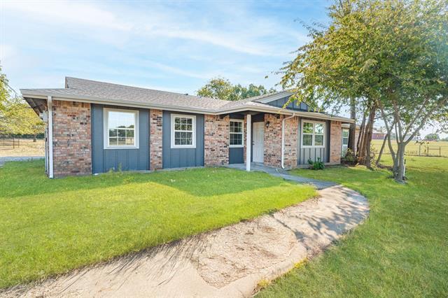 124 La Vega Trail in Weatherford, TX - Building Photo