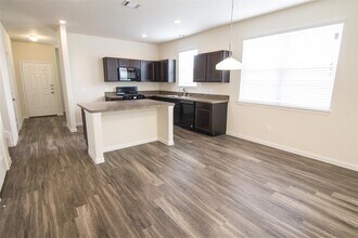 29603 Woodsons Shore Dr in Spring, TX - Building Photo - Building Photo