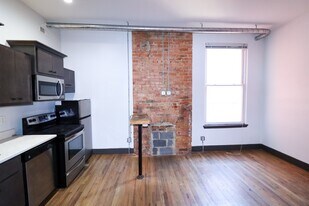 1533 Pleasant St in Cincinnati, OH - Building Photo