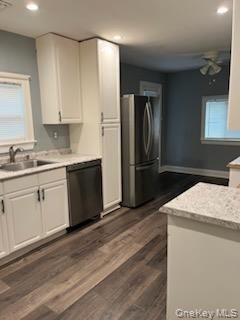 property at 5 Pamela Ln