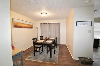 910 Elliott Dr in Cedar Hill, TX - Building Photo - Building Photo