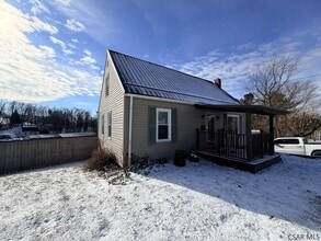 617 Freedom Ave in Johnstown, PA - Building Photo - Building Photo