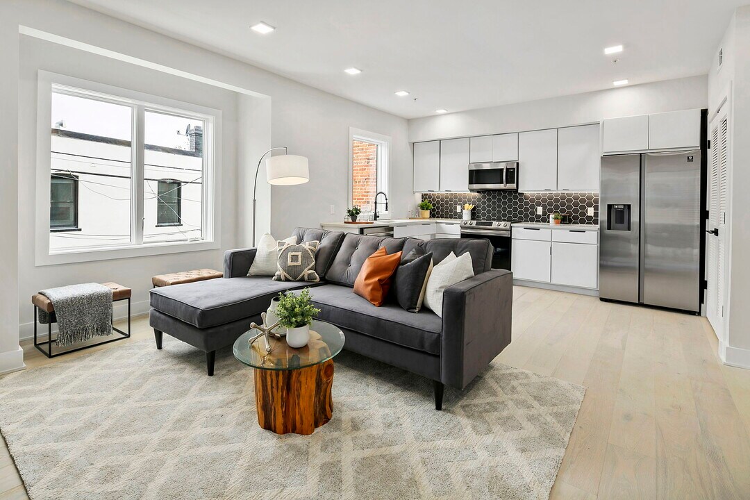 1532 N Capitol St NW, Unit 203 in Washington, DC - Building Photo