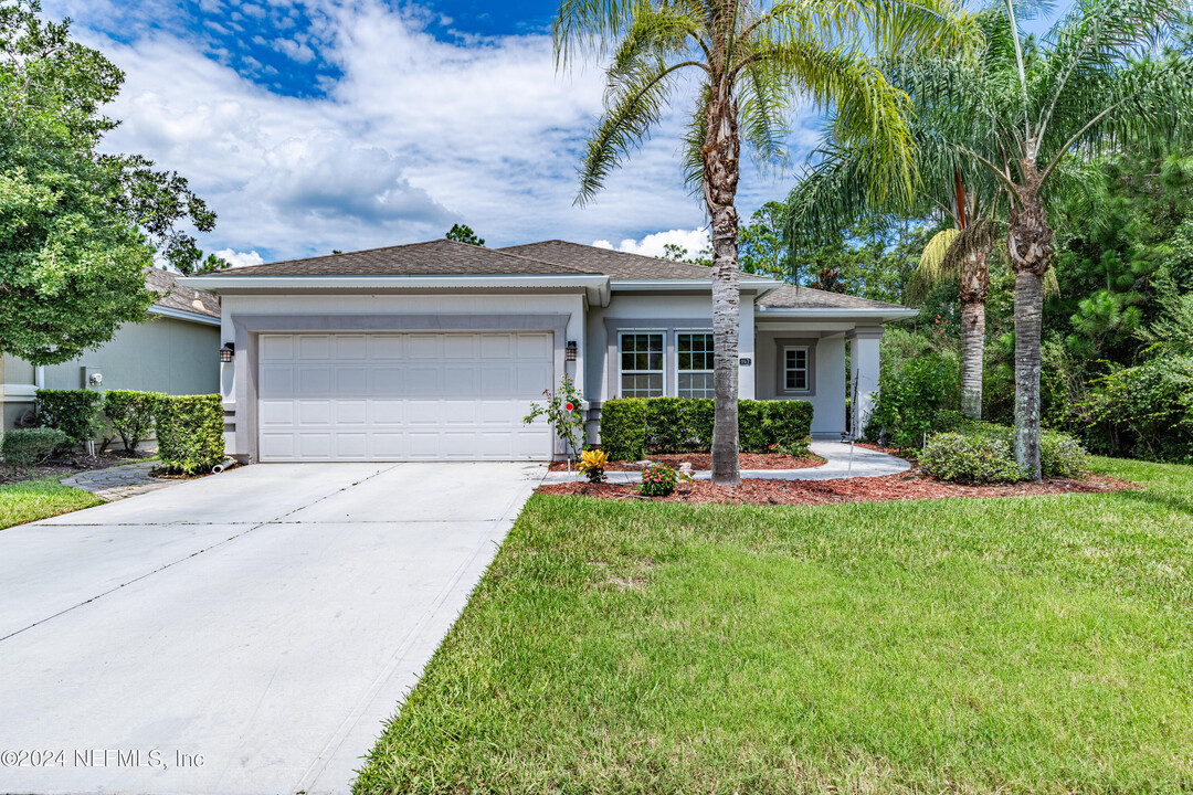 147 Captiva Dr in Ponte Vedra Beach, FL - Foto de edificio