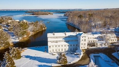 40 Web Ave in North Kingstown, RI - Building Photo - Building Photo