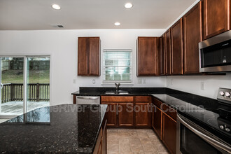427 Carrik Ct in West Columbia, SC - Building Photo - Building Photo