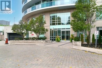 80 Absolute Ave in Mississauga, ON - Building Photo - Building Photo