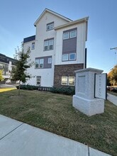 219 S Bruns Ave in Charlotte, NC - Building Photo - Building Photo