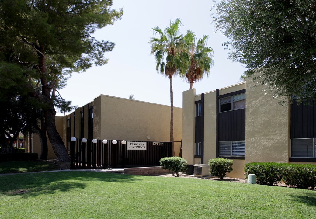 Panorama Apartments in Palm Desert, CA - Building Photo