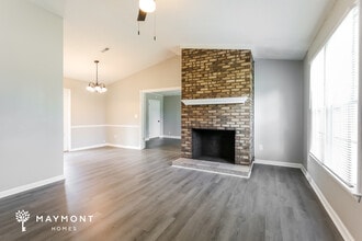 111 Palamon St in Piedmont, SC - Foto de edificio - Building Photo