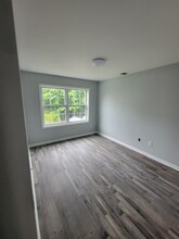 31 N 4th St, Unit 2 in Paterson, NJ - Building Photo - Building Photo