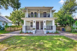 809 E Baker St in Tampa, FL - Building Photo